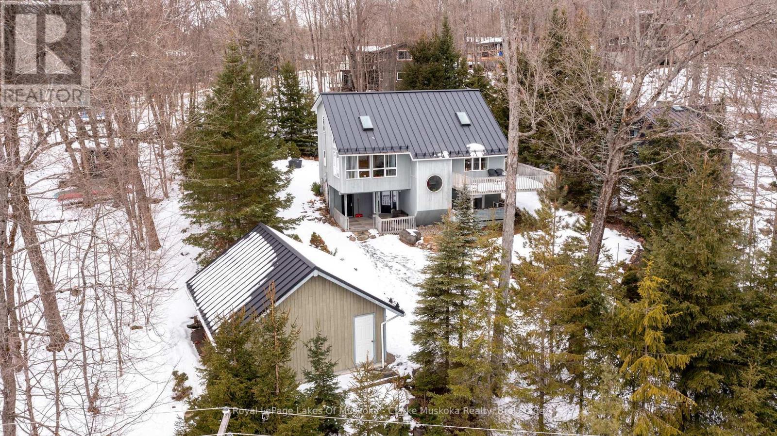 












1806 VALLEY ROAD

,
Huntsville (Chaffey),




Ontario
P1H1A8

