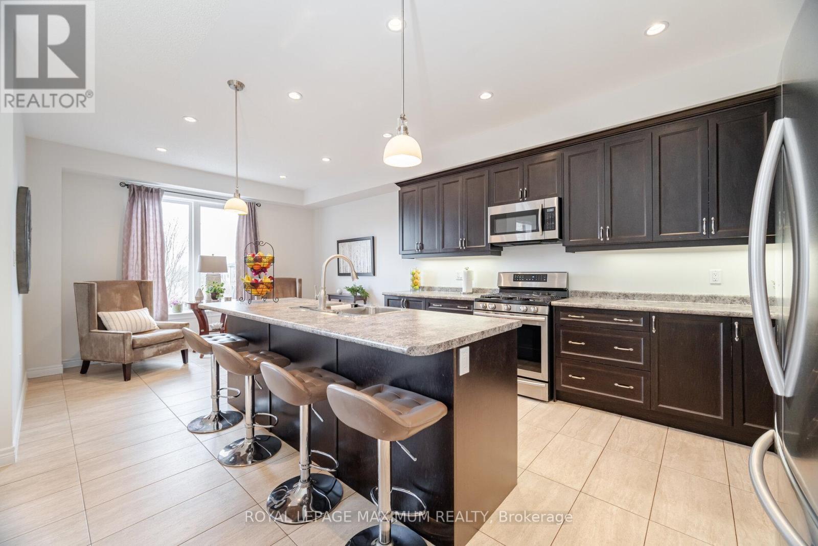 












134 HAZELTON AVENUE

,
Hamilton,




Ontario
L9B0G1


