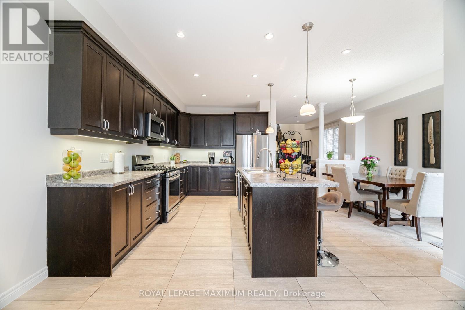 












134 HAZELTON AVENUE

,
Hamilton,




Ontario
L9B0G1

