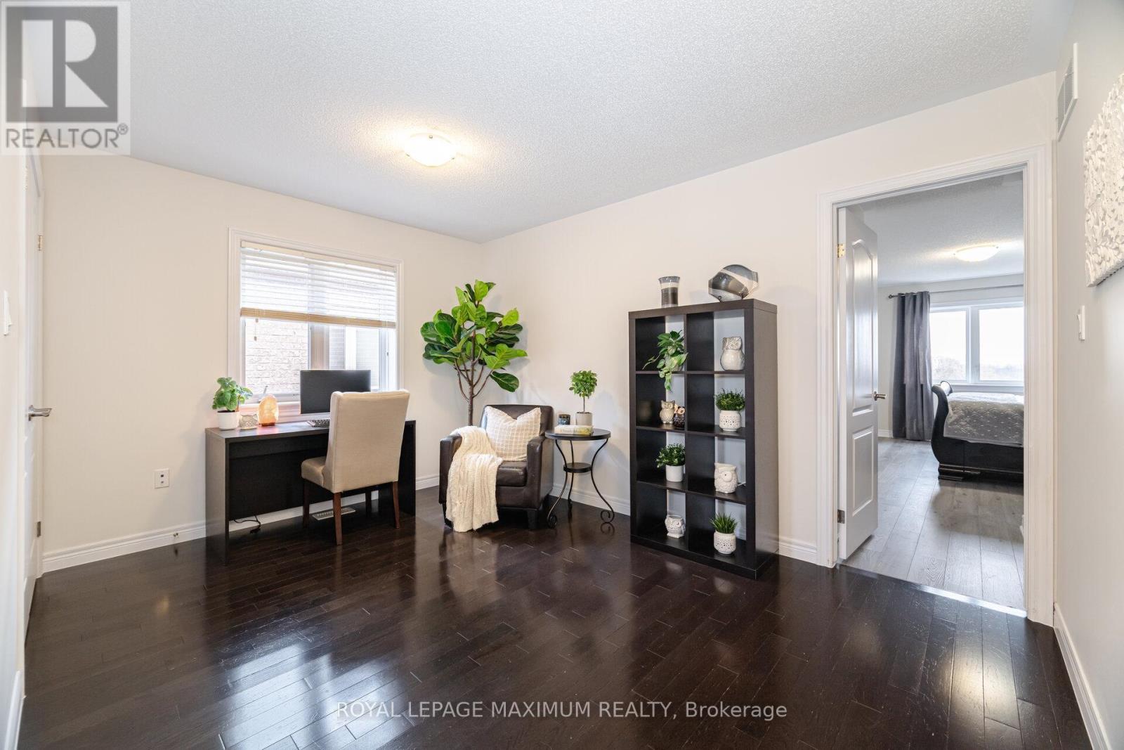 












134 HAZELTON AVENUE

,
Hamilton,




Ontario
L9B0G1

