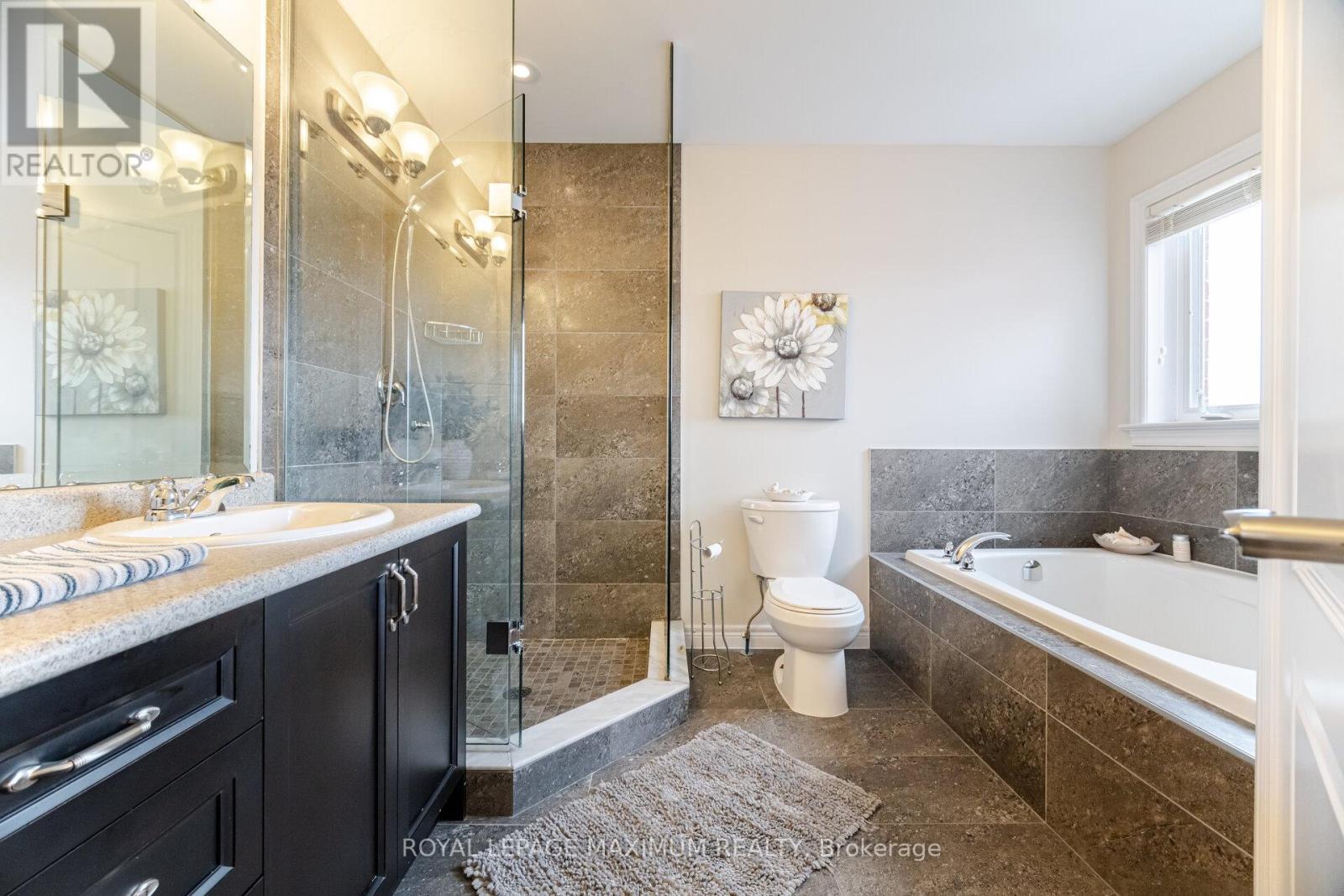 












134 HAZELTON AVENUE

,
Hamilton,




Ontario
L9B0G1


