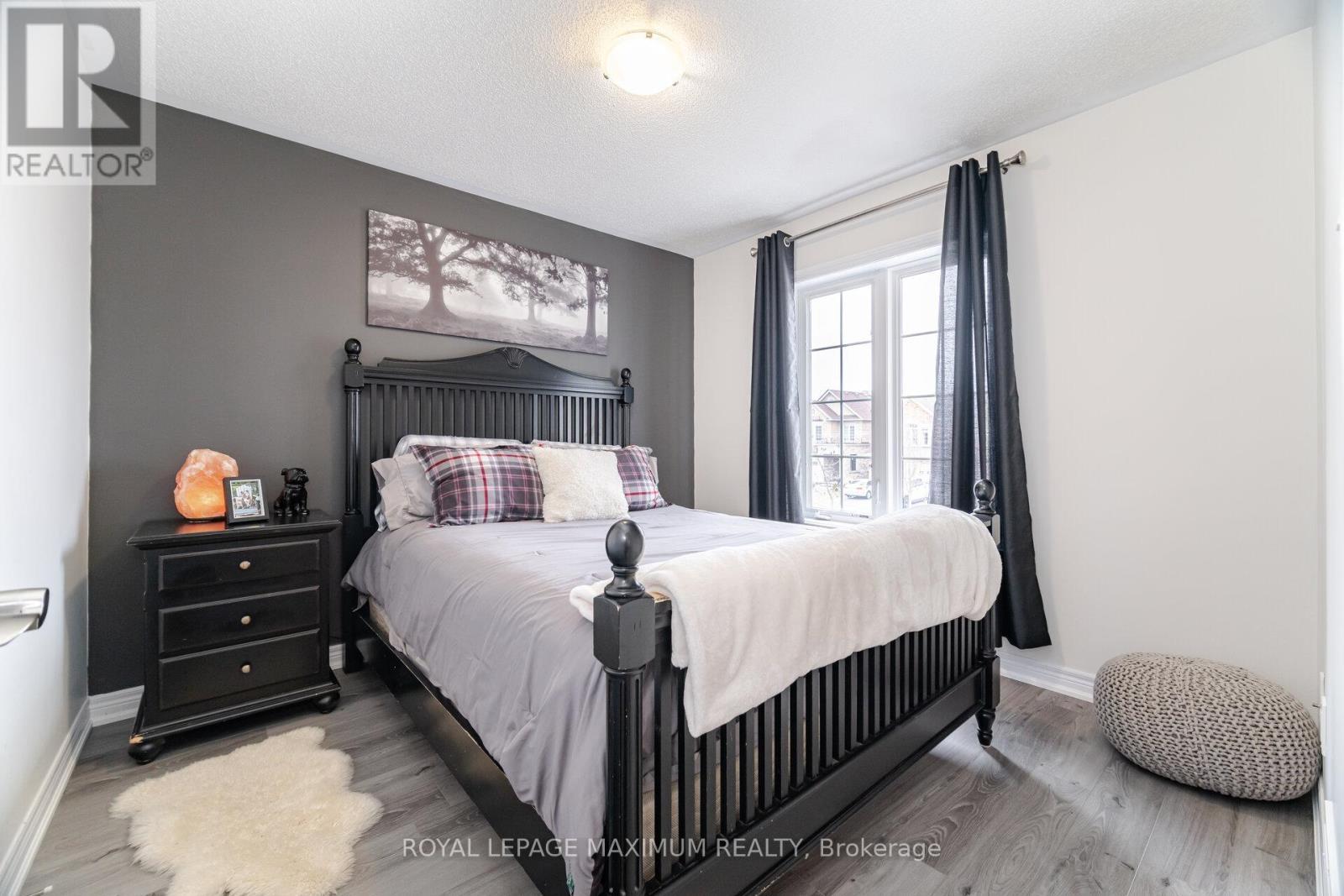 












134 HAZELTON AVENUE

,
Hamilton,




Ontario
L9B0G1

