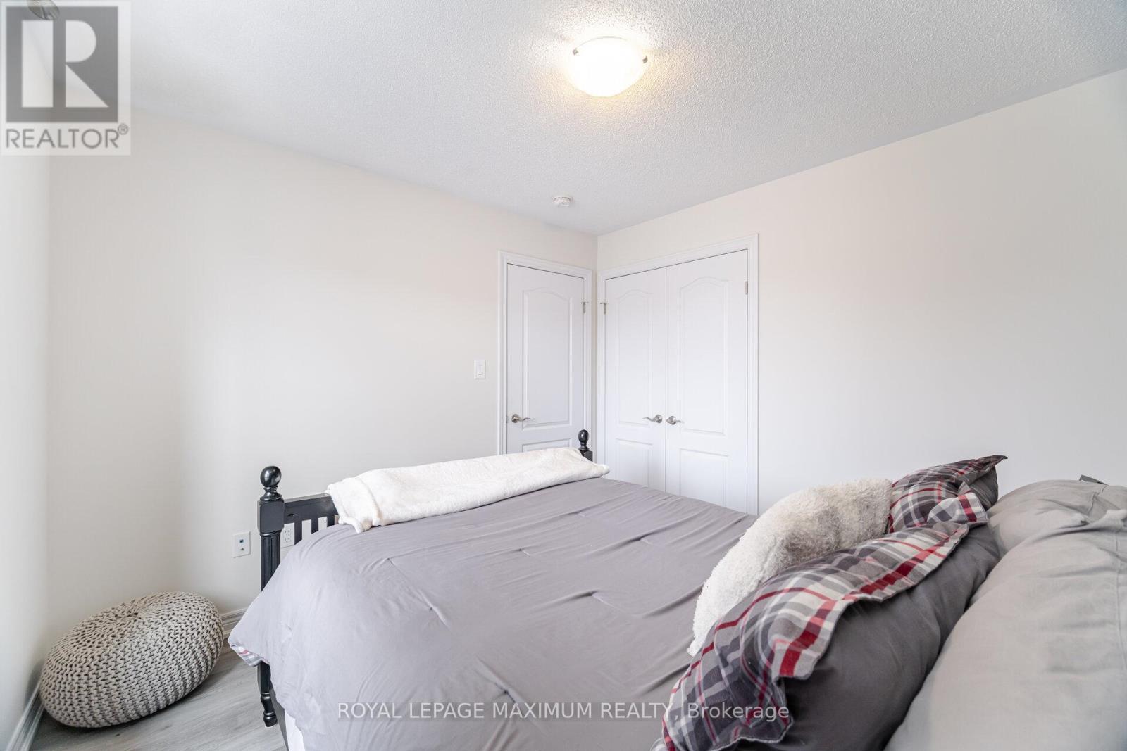 












134 HAZELTON AVENUE

,
Hamilton,




Ontario
L9B0G1

