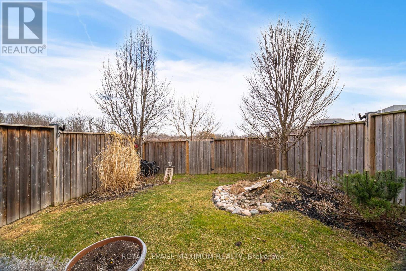 












134 HAZELTON AVENUE

,
Hamilton,




Ontario
L9B0G1

