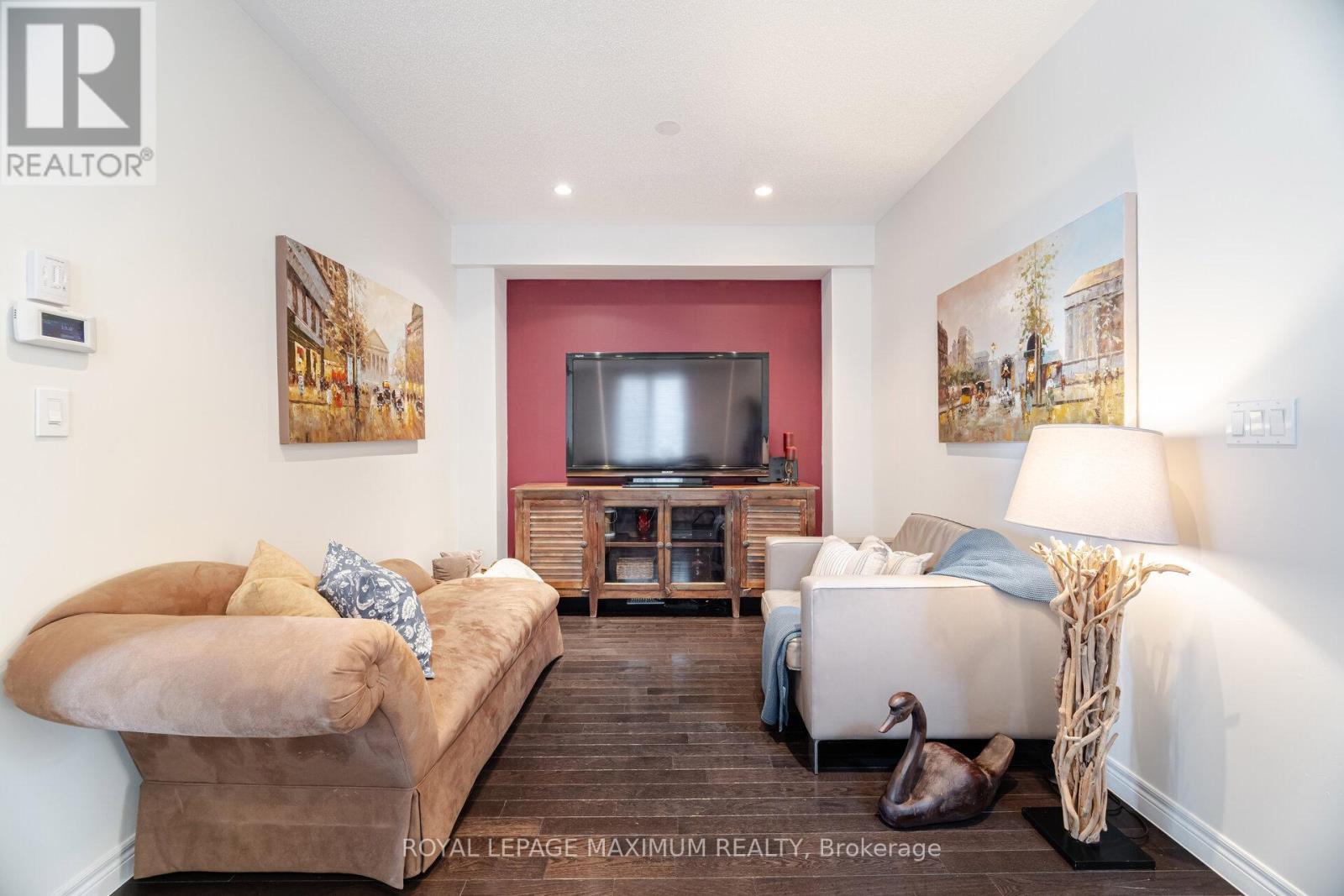 












134 HAZELTON AVENUE

,
Hamilton,




Ontario
L9B0G1

