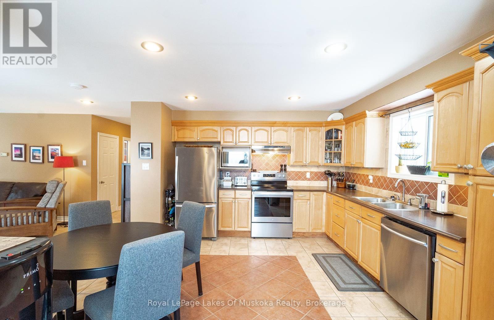 












763 SAND HILL ROAD

,
South River,




Ontario
P0A1X0

