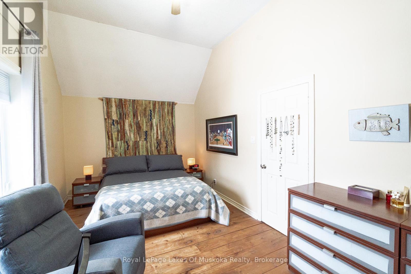 












763 SAND HILL ROAD

,
South River,




Ontario
P0A1X0

