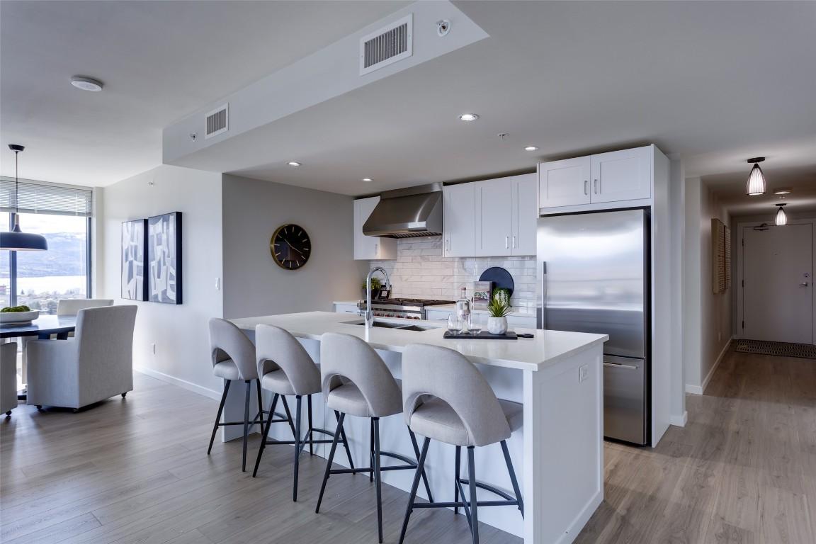 









485


Groves

Avenue, 1202,
Kelowna,




BC
V1Y 0C1

