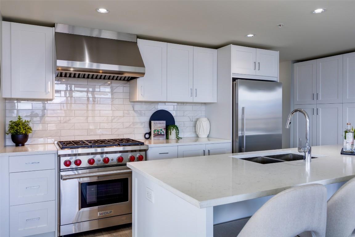 









485


Groves

Avenue, 1202,
Kelowna,




BC
V1Y 0C1

