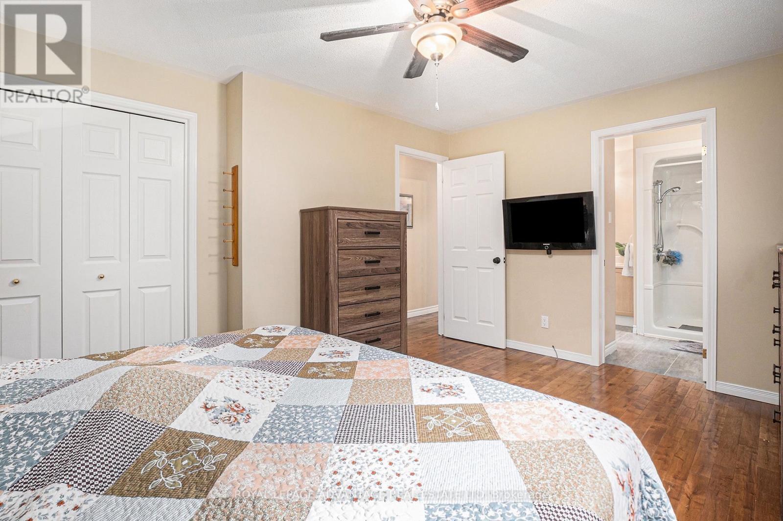 












313 NOONAN SIDE ROAD

,
Tay Valley,




Ontario
K7H3C5

