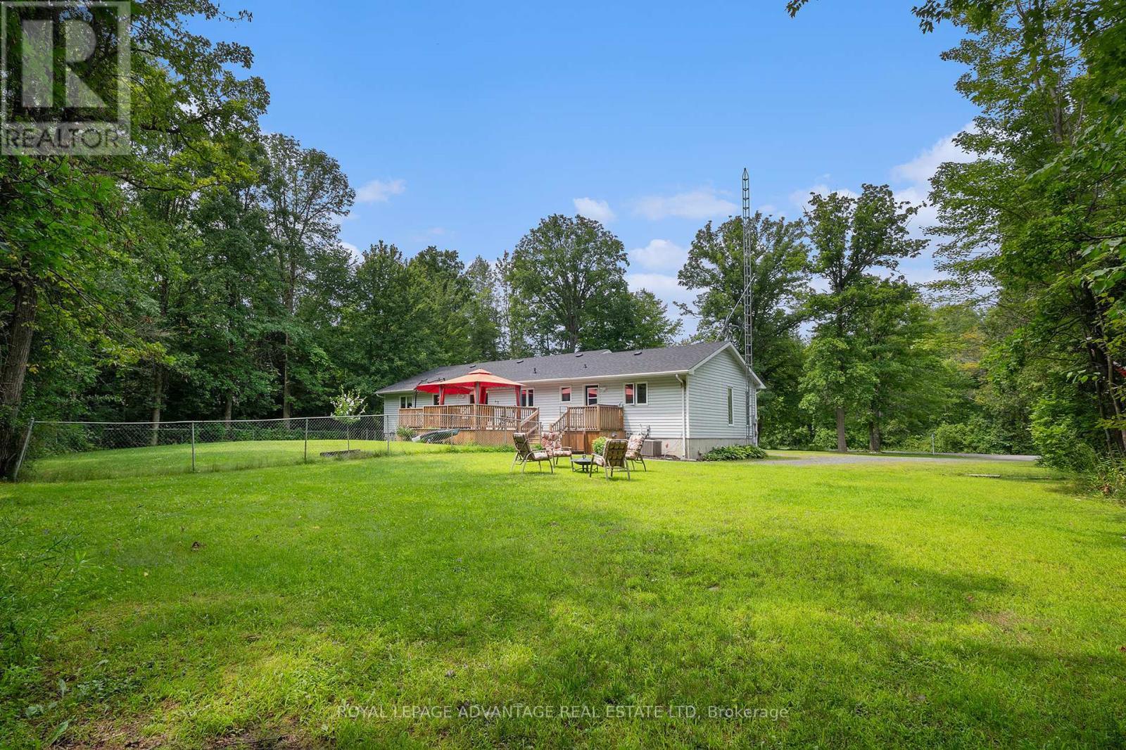 












313 NOONAN SIDE ROAD

,
Tay Valley,




Ontario
K7H3C5

