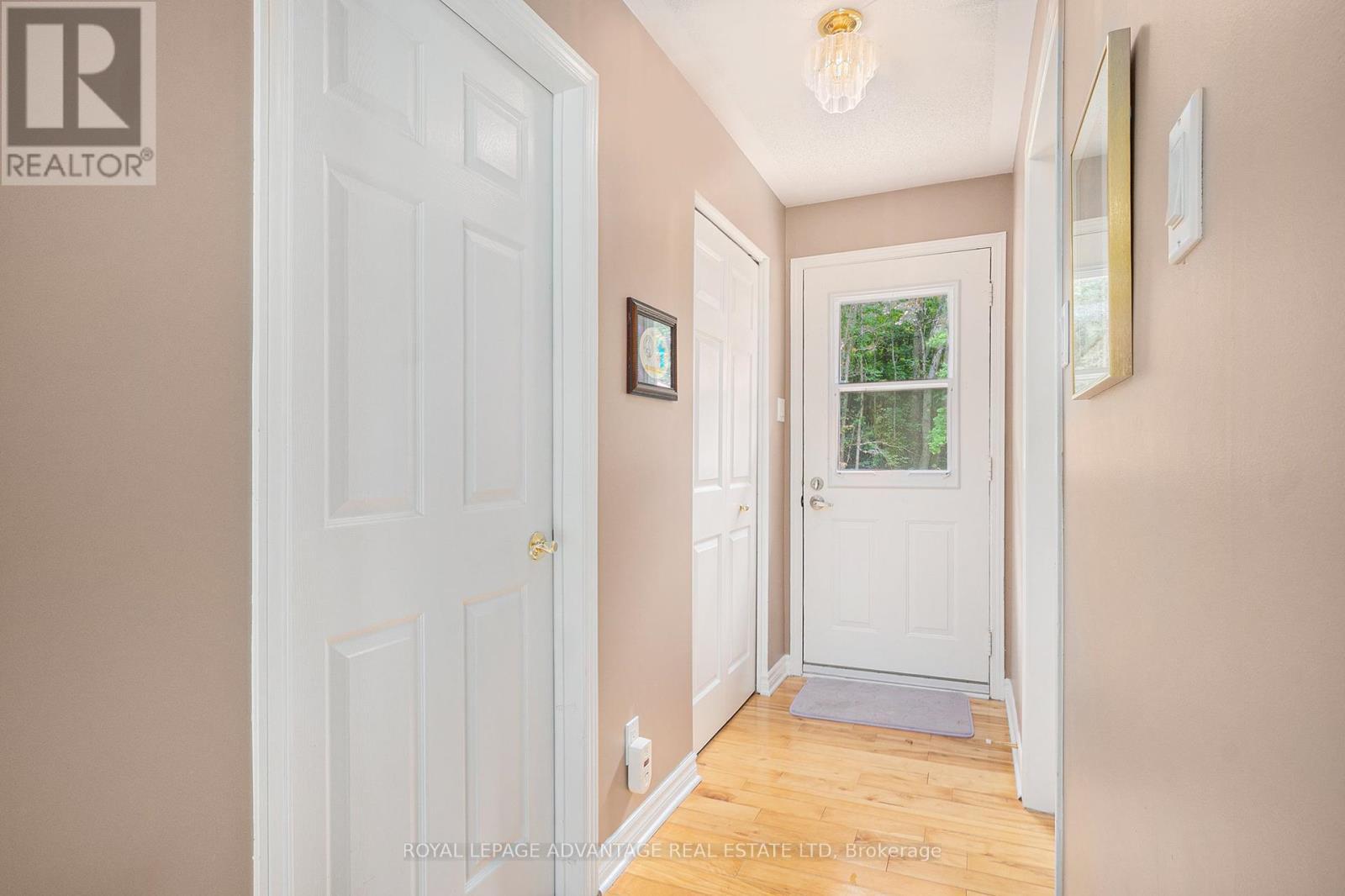 












313 NOONAN SIDE ROAD

,
Tay Valley,




Ontario
K7H3C5

