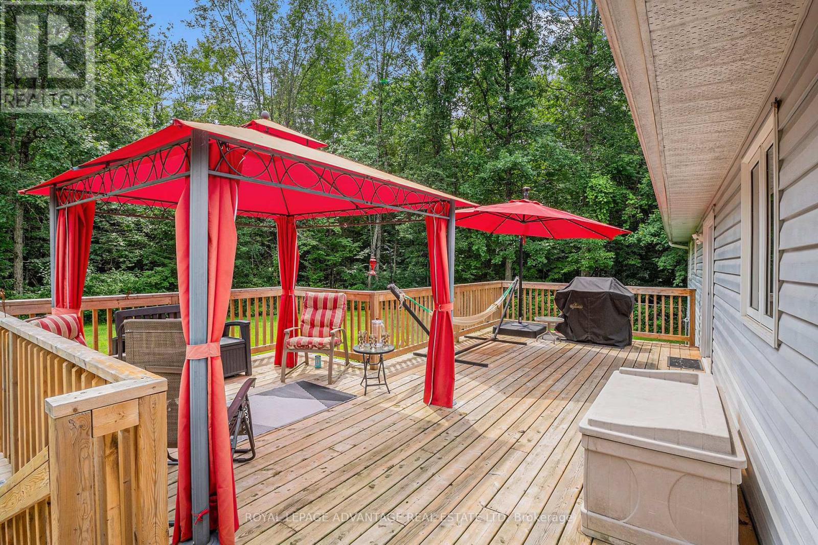 












313 NOONAN SIDE ROAD

,
Tay Valley,




Ontario
K7H3C5

