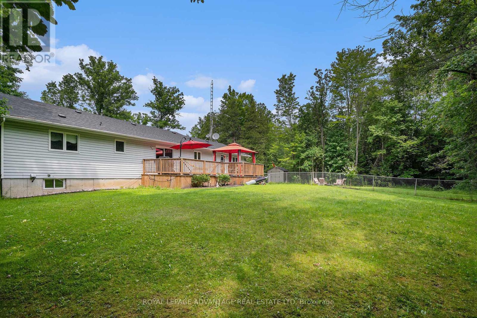 












313 NOONAN SIDE ROAD

,
Tay Valley,




Ontario
K7H3C5

