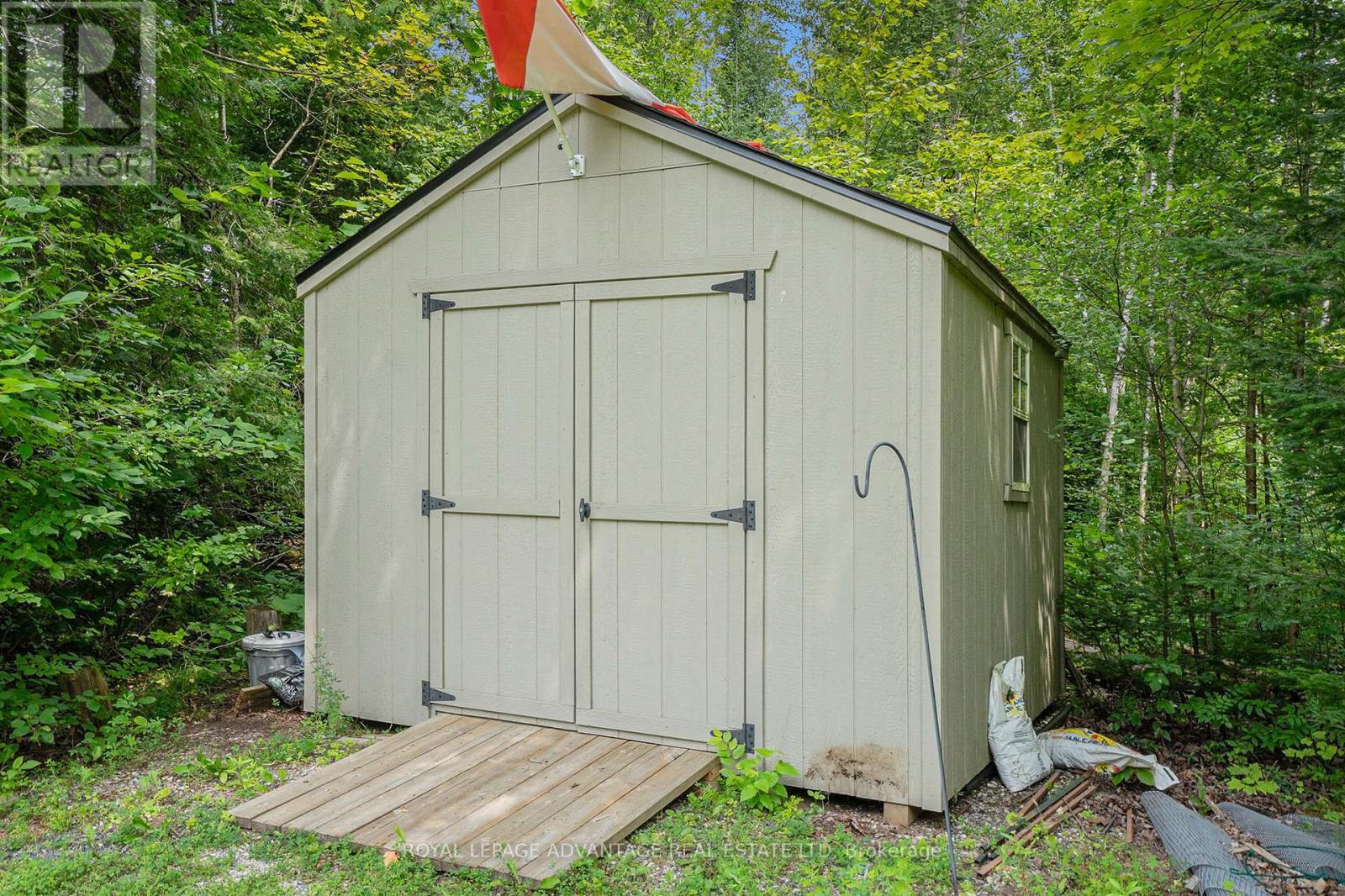 












313 NOONAN SIDE ROAD

,
Tay Valley,




Ontario
K7H3C5

