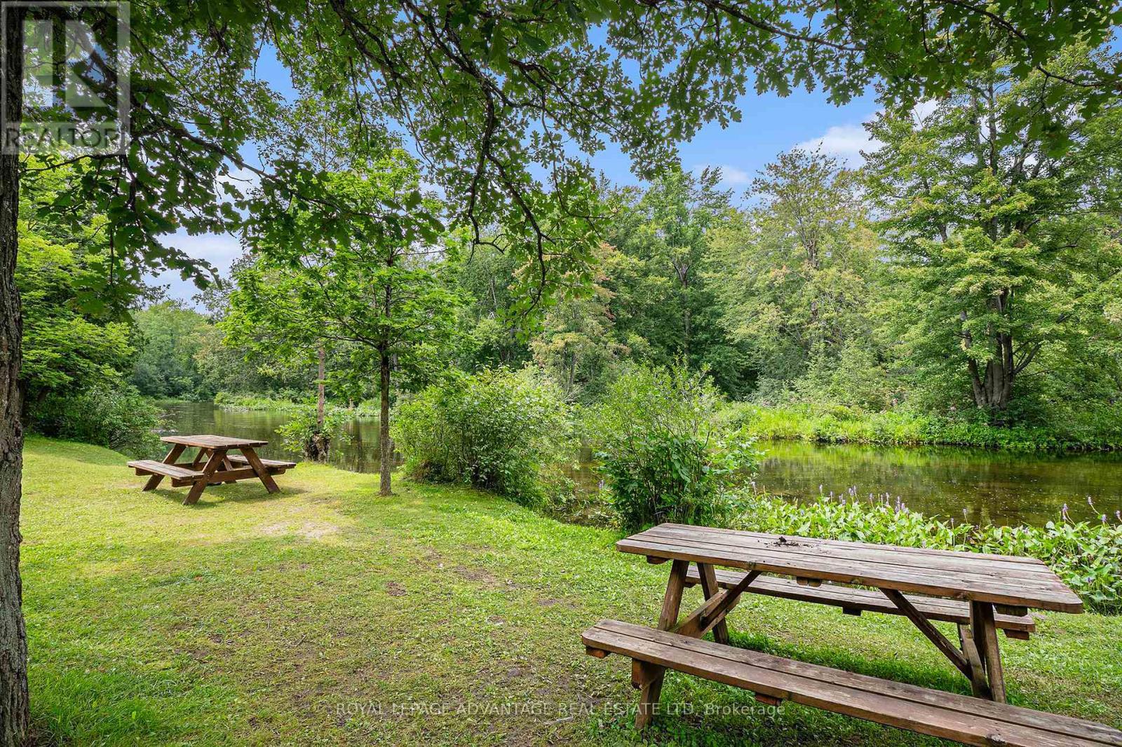 












313 NOONAN SIDE ROAD

,
Tay Valley,




Ontario
K7H3C5

