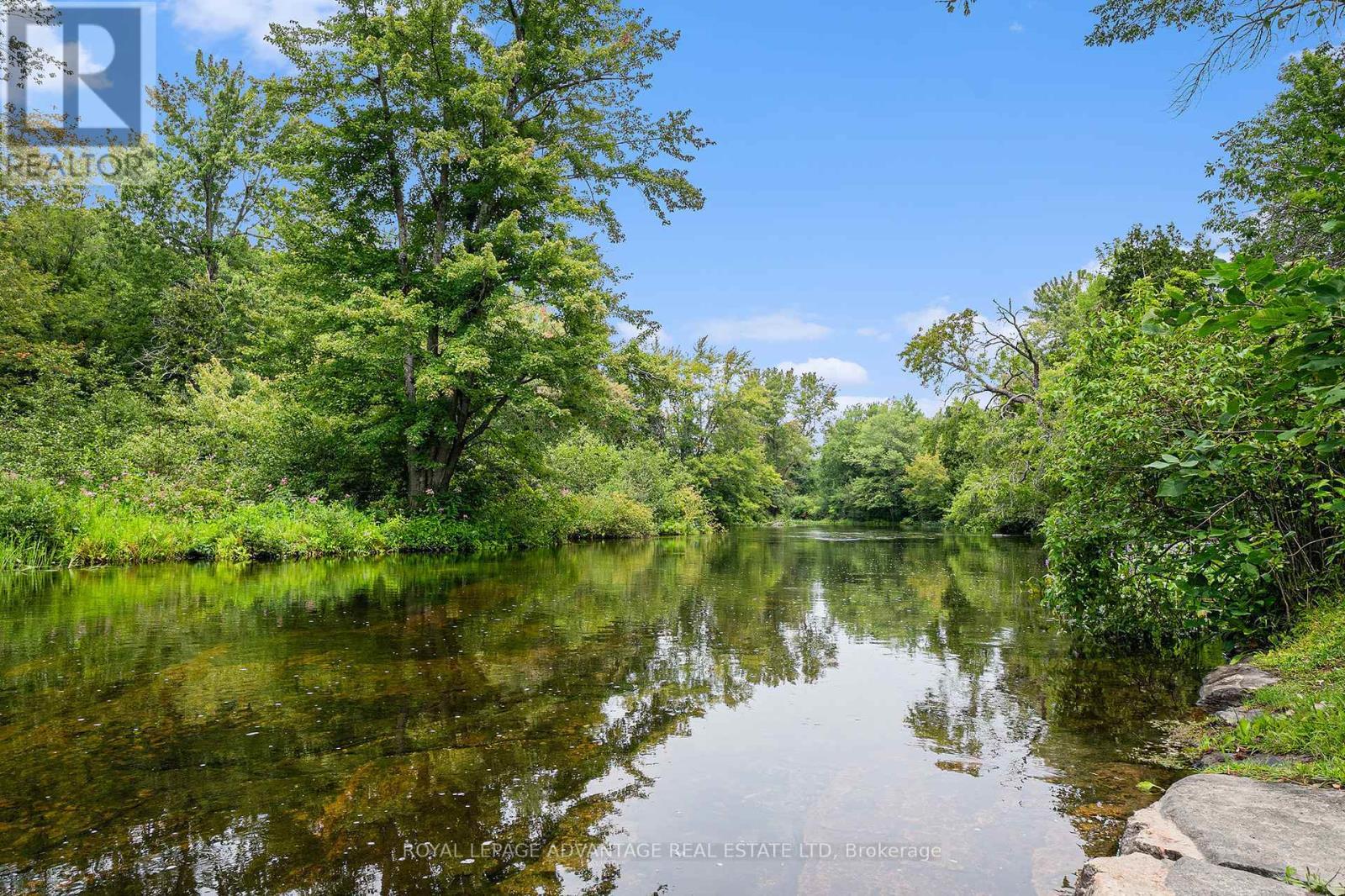 












313 NOONAN SIDE ROAD

,
Tay Valley,




Ontario
K7H3C5

