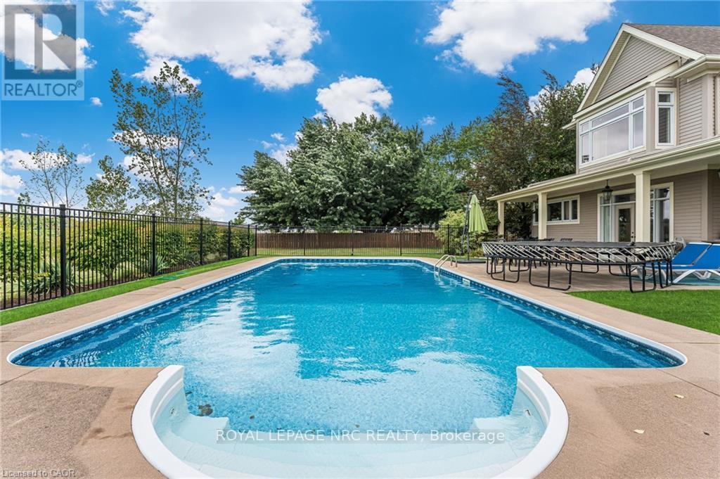 












915 QUEENSTON ROAD S

,
Niagara-on-the-Lake (St. Davids),




Ontario
L0S1J0

