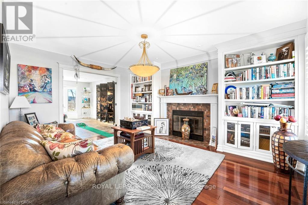 












915 QUEENSTON ROAD S

,
Niagara-on-the-Lake (St. Davids),




Ontario
L0S1J0

