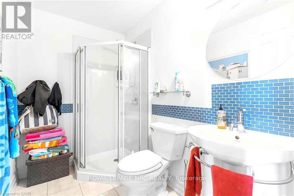 












915 QUEENSTON ROAD S

,
Niagara-on-the-Lake (St. Davids),




Ontario
L0S1J0

