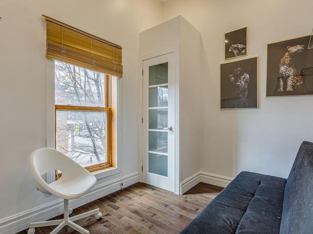 









4673

 - 4679


Av. Coloniale

,
Montréal (Le Plateau-Mont-Royal),




QC
H2T1W1


