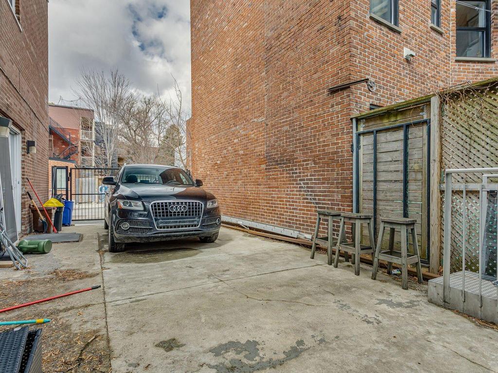 









4673

 - 4679


Av. Coloniale

,
Montréal (Le Plateau-Mont-Royal),




QC
H2T1W1

