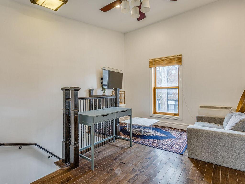 









4673

 - 4679


Av. Coloniale

,
Montréal (Le Plateau-Mont-Royal),




QC
H2T1W1

