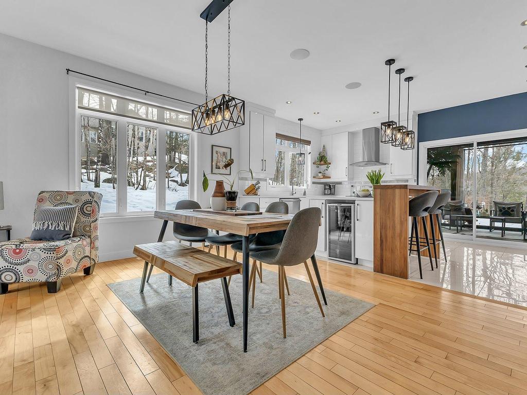 









235


Ch. Sauvé

,
Val-des-Monts,




QC
J8N5A6

