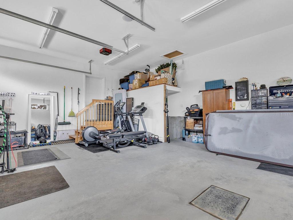 









235


Ch. Sauvé

,
Val-des-Monts,




QC
J8N5A6

