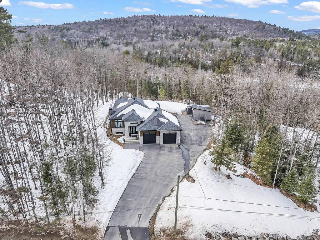 









235


Ch. Sauvé

,
Val-des-Monts,




QC
J8N5A6

