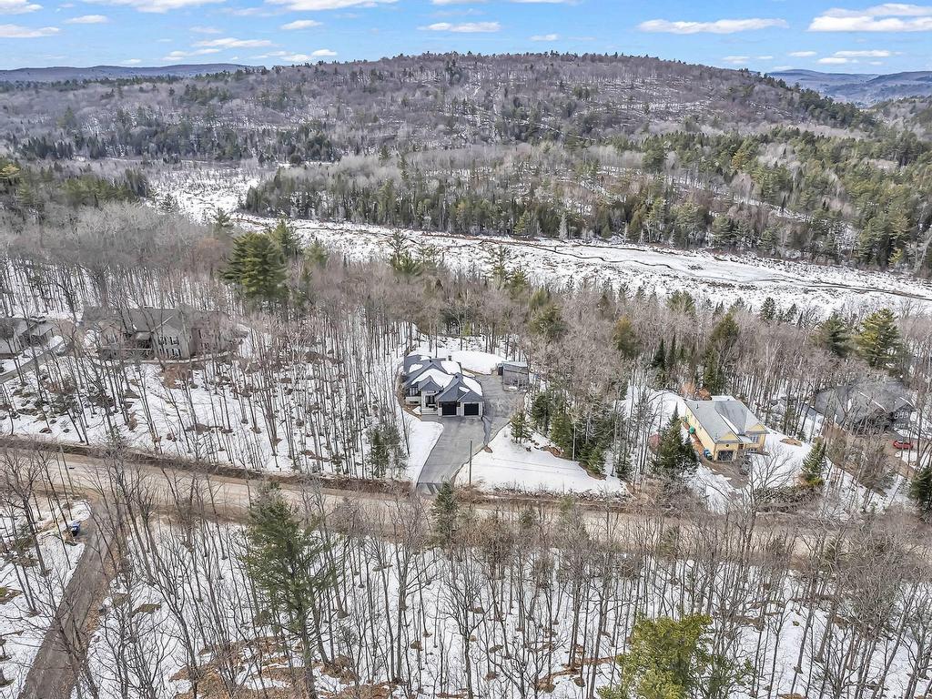 









235


Ch. Sauvé

,
Val-des-Monts,




QC
J8N5A6

