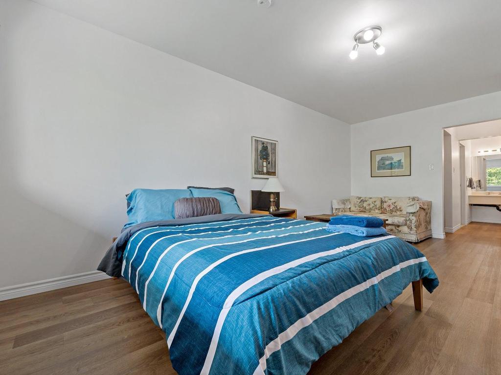 









194


Rue Pinoteau

,
Mont-Tremblant,




QC
J8E1G2


