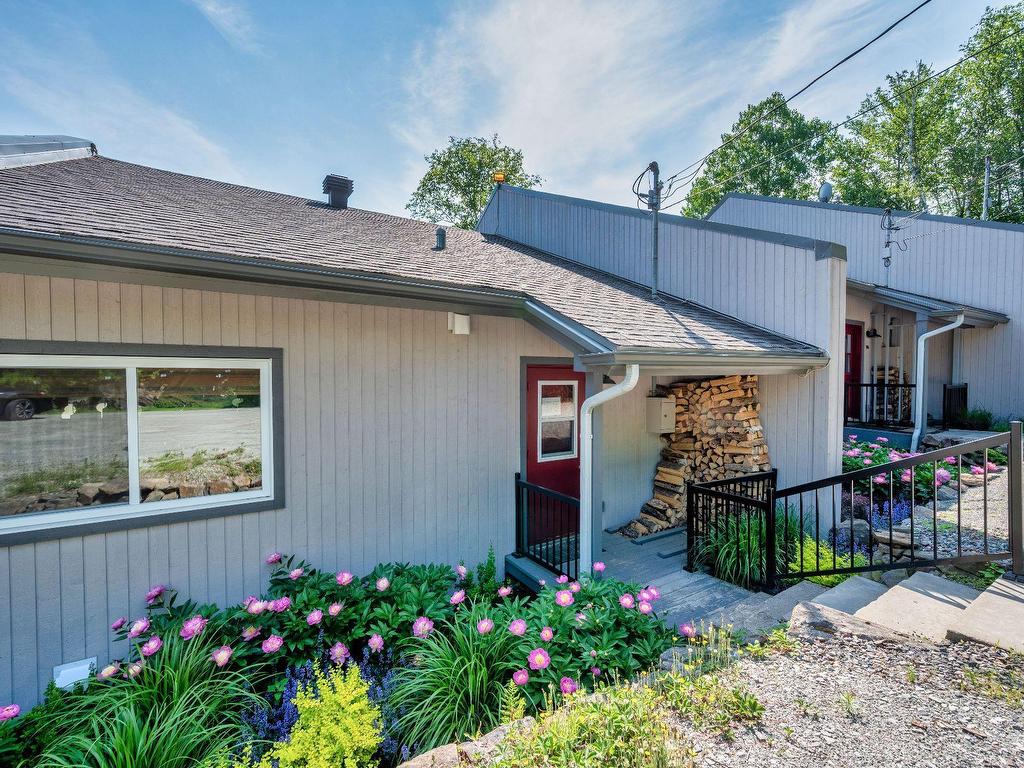 









194


Rue Pinoteau

,
Mont-Tremblant,




QC
J8E1G2

