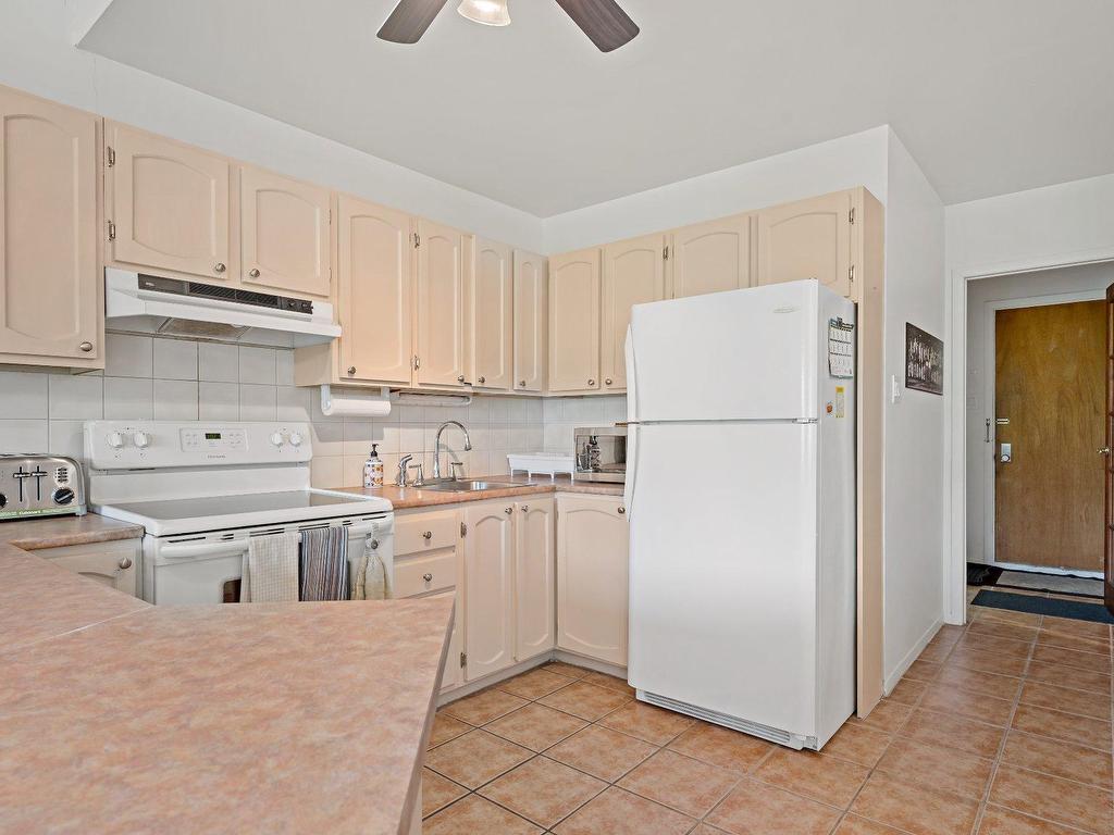 









194


Rue Pinoteau

,
Mont-Tremblant,




QC
J8E1G2

