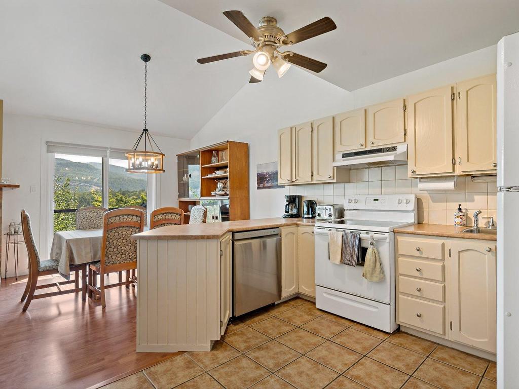 









194


Rue Pinoteau

,
Mont-Tremblant,




QC
J8E1G2

