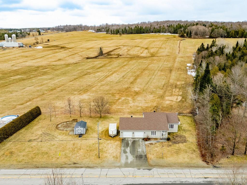 









177


Rue de l'Église

,
Martinville,




QC
J0B2A0

