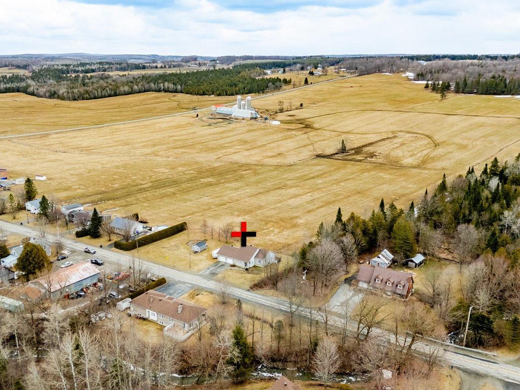 









177


Rue de l'Église

,
Martinville,




QC
J0B2A0

