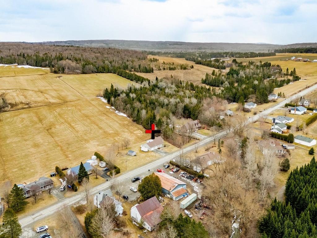 









177


Rue de l'Église

,
Martinville,




QC
J0B2A0

