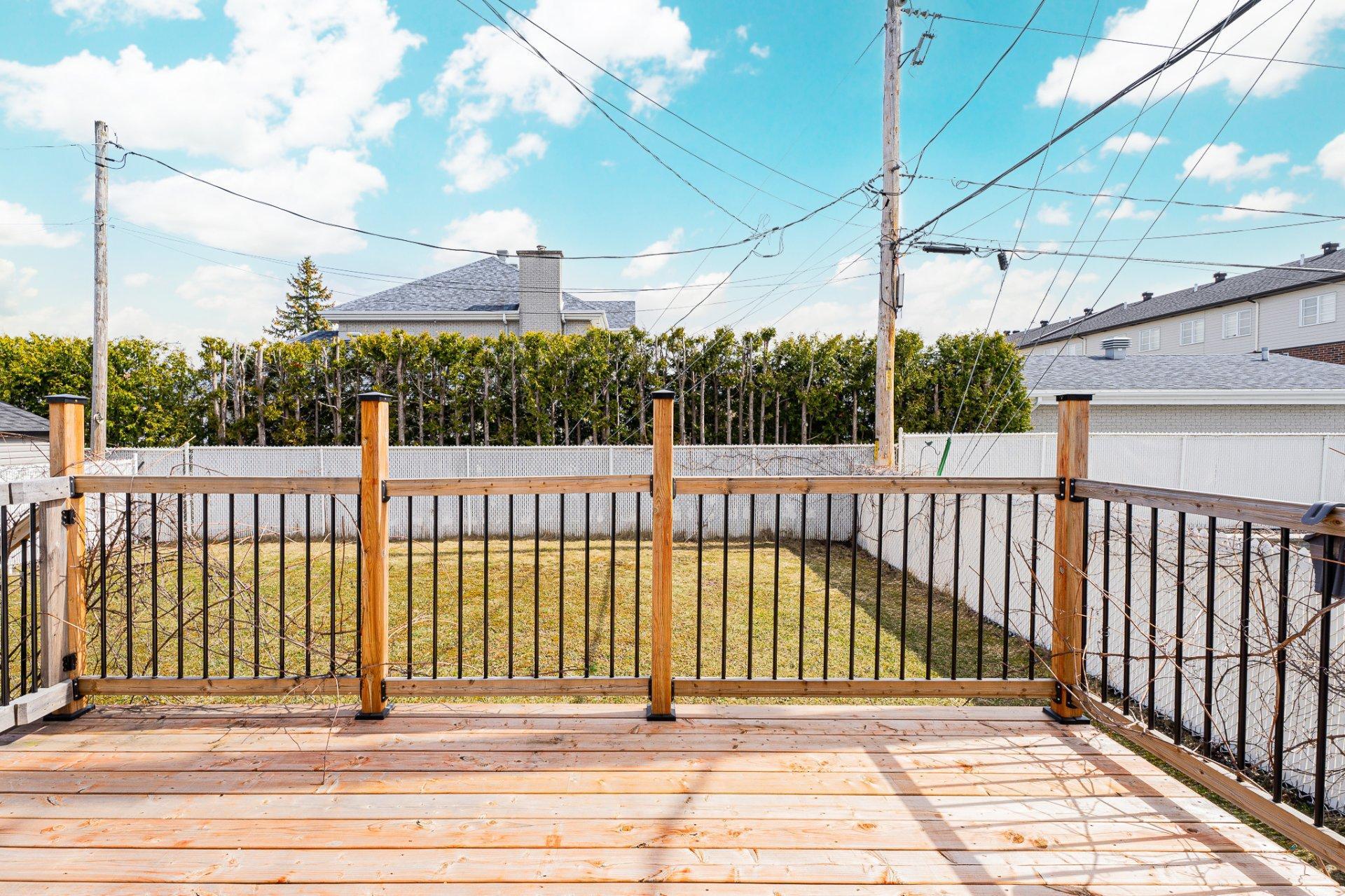 









1900


Rue Fauteux

,
Laval (Chomedey),




QC
H7T2M8

