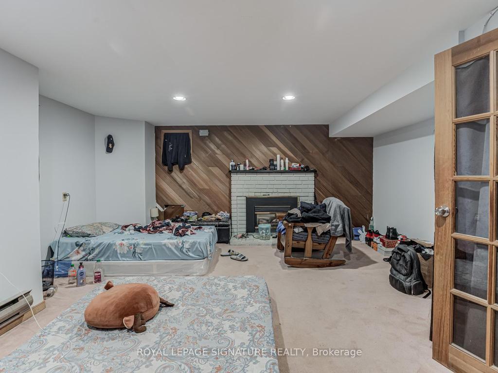 









290


Coronation

Drive,
Toronto,




ON
M1E 2J6

