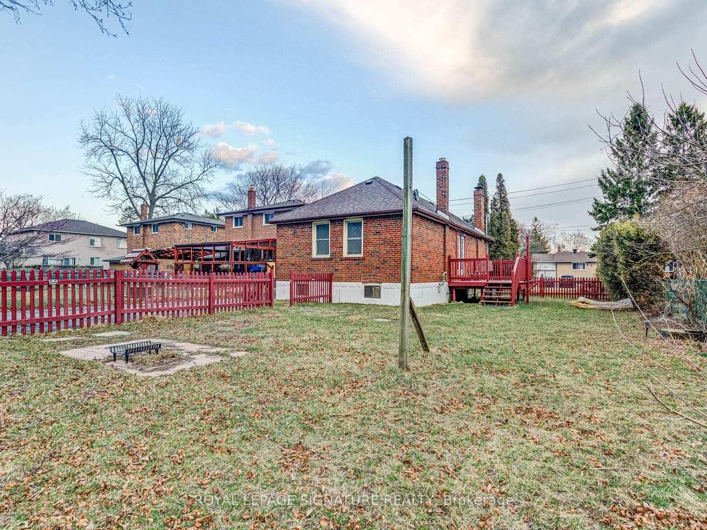 









290


Coronation

Drive,
Toronto,




ON
M1E 2J6

