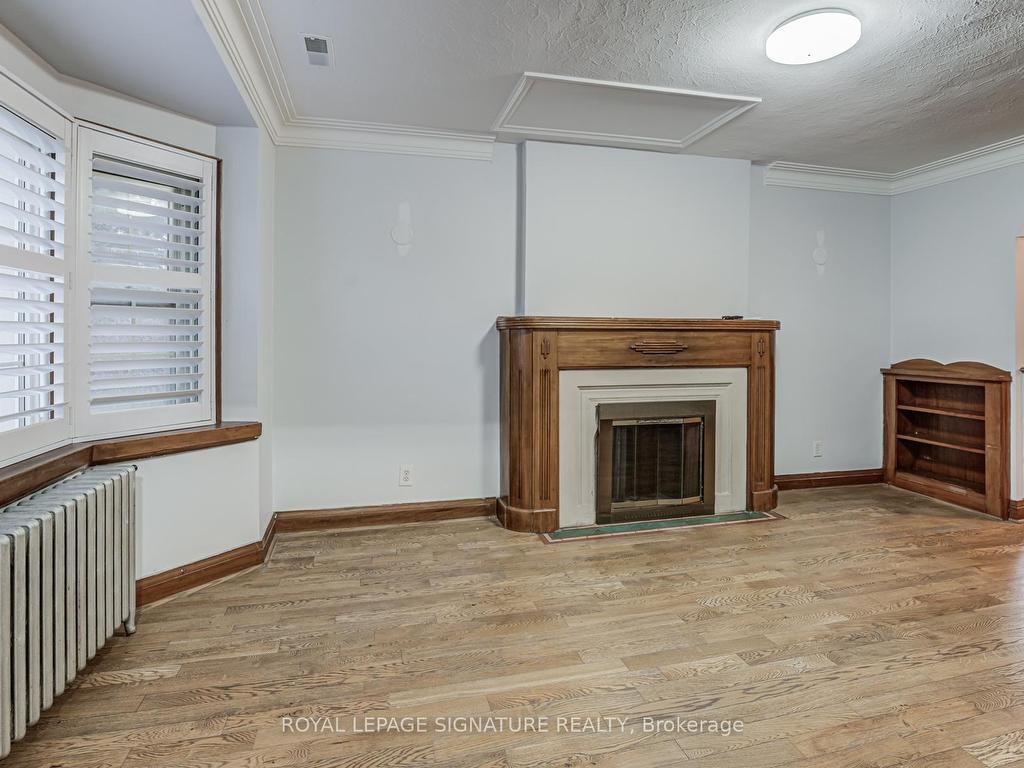 









290


Coronation

Drive,
Toronto,




ON
M1E 2J6

