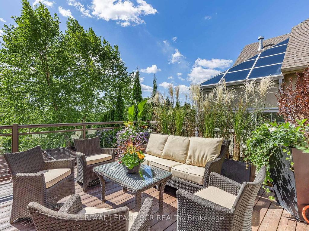 









50


Sunrise Ridge

Trail,
Whitchurch-Stouffville,




ON
L4A 0C9

