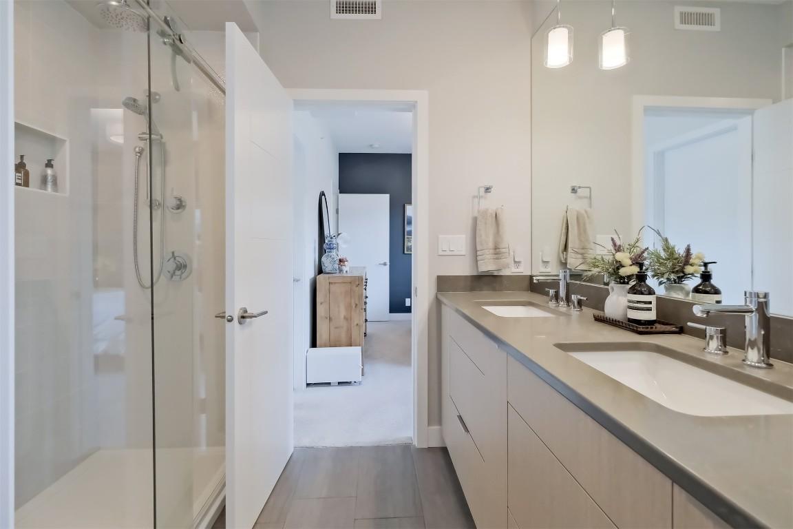 









3719


Woodsdale

Road, 4,
Lake Country,




BC
V4V 1X2

