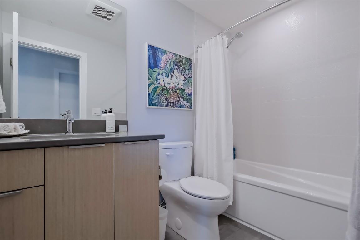 









3719


Woodsdale

Road, 4,
Lake Country,




BC
V4V 1X2

