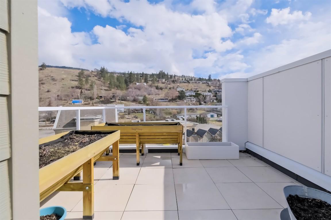 









3719


Woodsdale

Road, 4,
Lake Country,




BC
V4V 1X2


