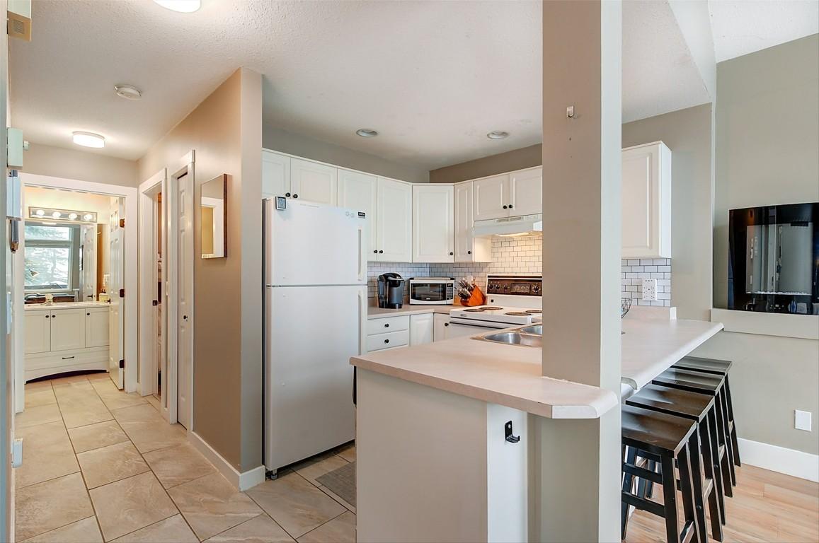 









5977


Snow Pines

Crescent, 116D,
Big White,




BC
V1P 1P3

