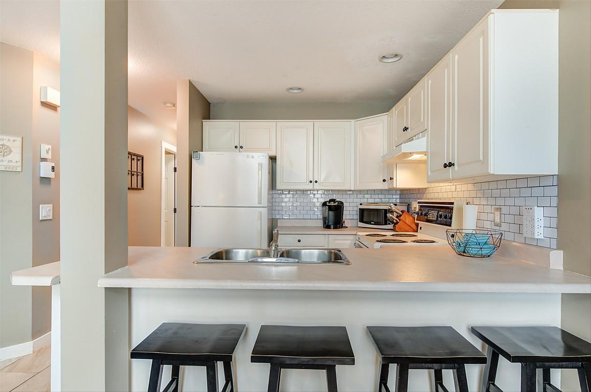 









5977


Snow Pines

Crescent, 116D,
Big White,




BC
V1P 1P3

