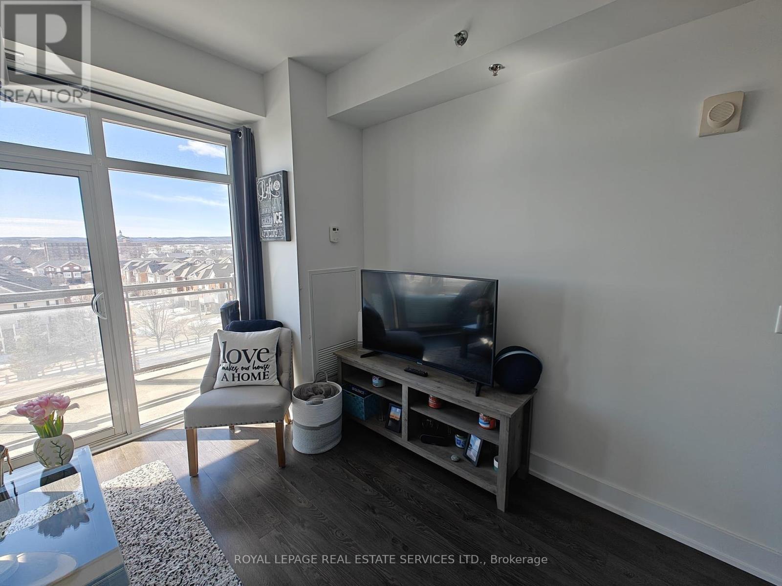 












512 - 2490 OLD BRONTE ROAD

,
Oakville,




Ontario
L6M0Y5

