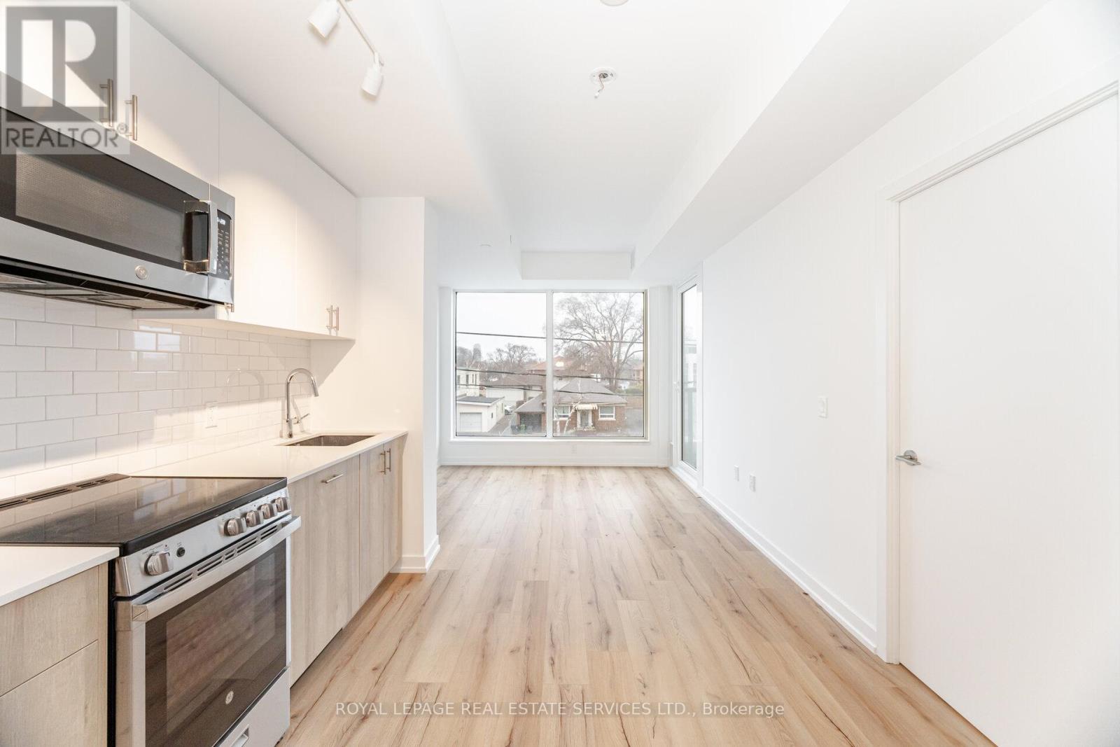 












203 - 1195 THE QUEENSWAY AVENUE

,
Toronto,




Ontario
M8Z1H0

